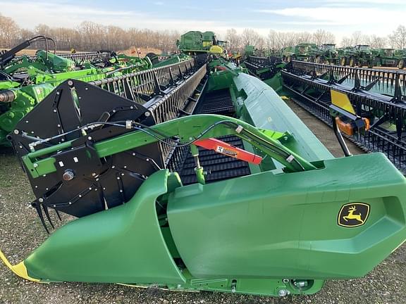 Image of John Deere RD35F equipment image 3