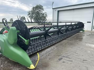 Main image John Deere RD35F