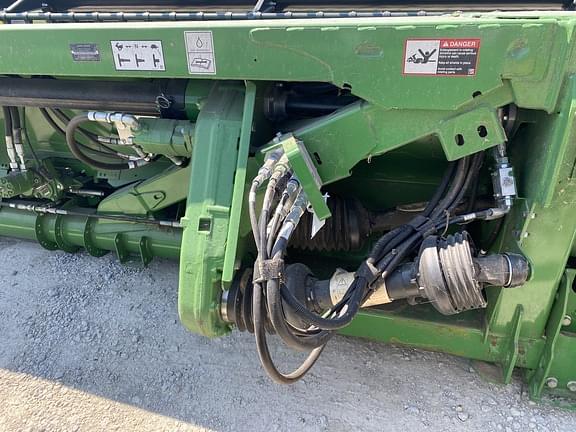 Image of John Deere RD35F equipment image 4