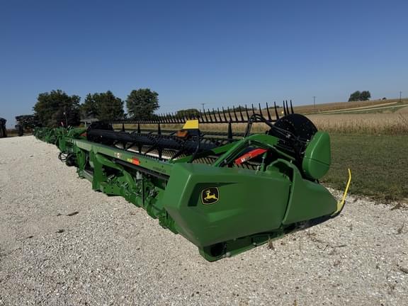 Image of John Deere RD35F equipment image 1