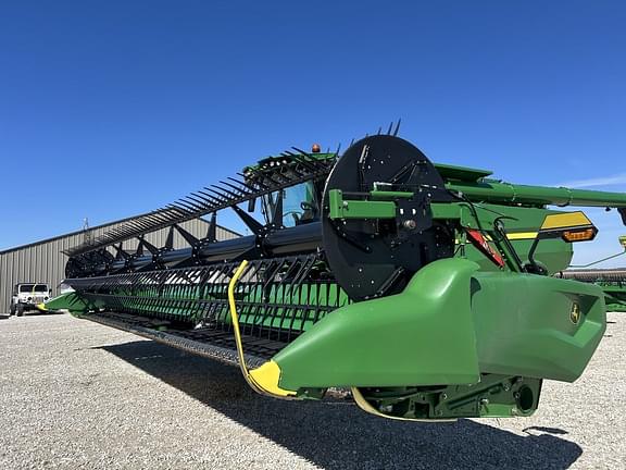Image of John Deere RD35F equipment image 1