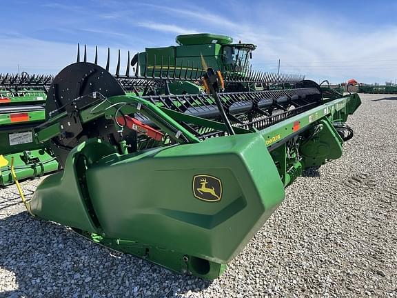 Image of John Deere RD35F equipment image 2