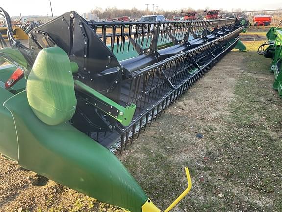 Image of John Deere RD35F equipment image 1