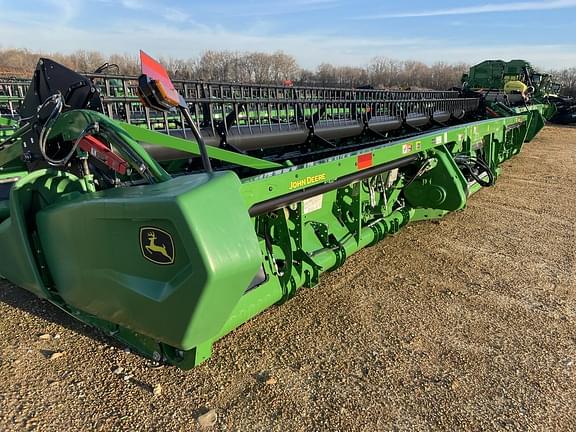 Image of John Deere RD35F equipment image 2