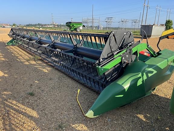 Image of John Deere RD35F equipment image 2