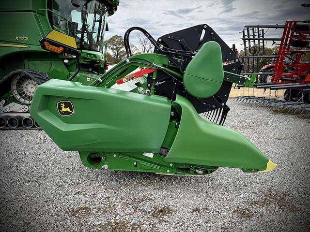 Image of John Deere RD35F equipment image 3