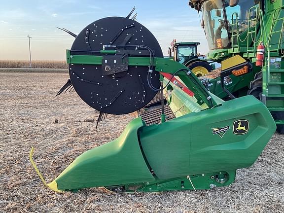 Image of John Deere RD35F equipment image 2