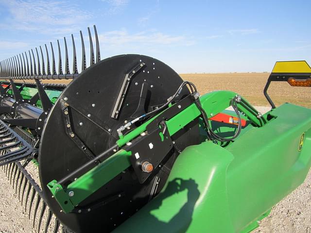 Image of John Deere RD35F equipment image 4