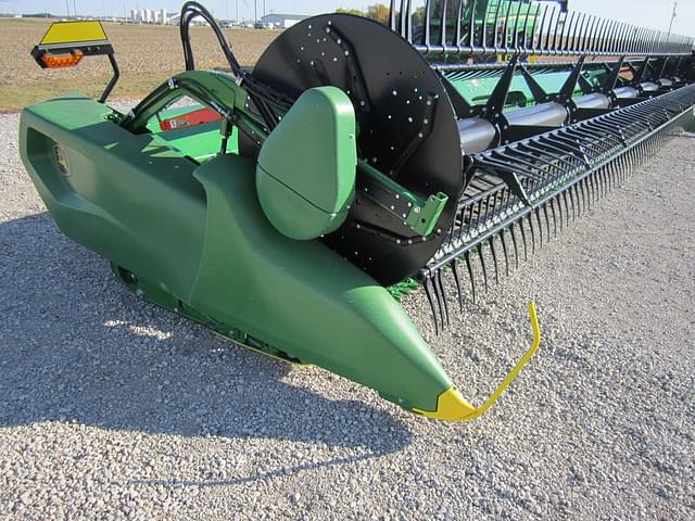 Image of John Deere RD35F equipment image 3