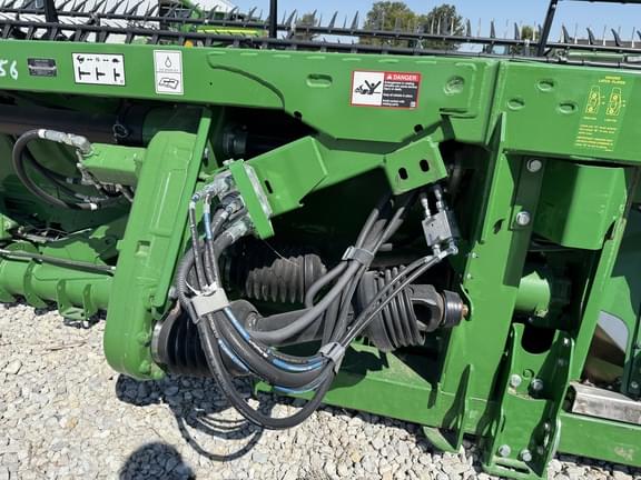 Image of John Deere RD35F equipment image 4