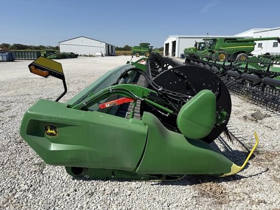 Image of John Deere RD35F equipment image 1