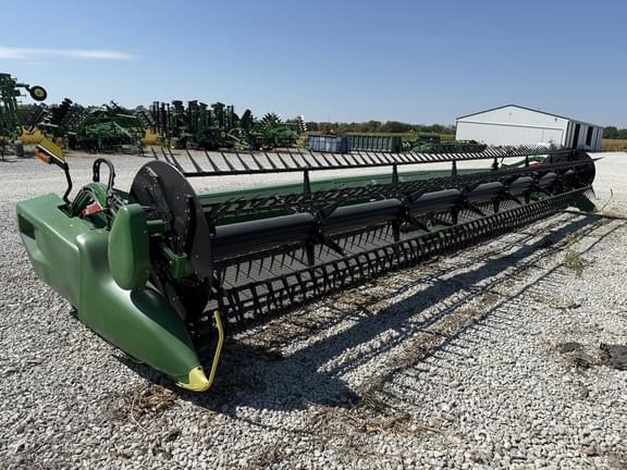 Image of John Deere RD35F Primary image