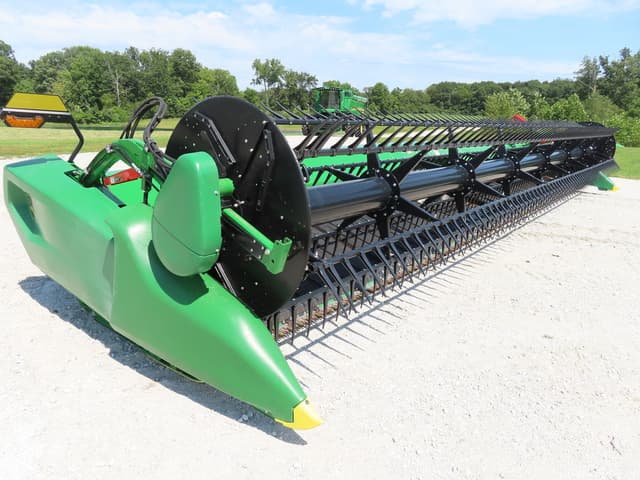 Image of John Deere RD35F equipment image 3