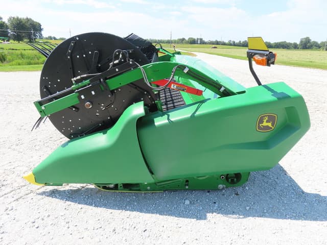 Image of John Deere RD35F equipment image 1