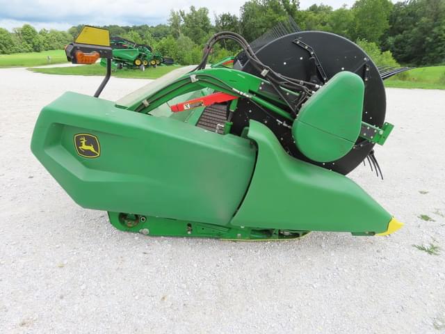 Image of John Deere RD35F equipment image 3