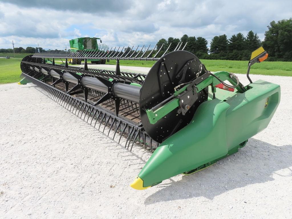 Image of John Deere RD35F Primary image
