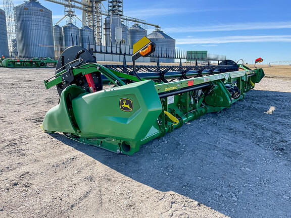 Image of John Deere RD35F equipment image 4