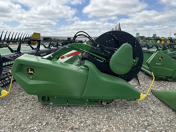 Image of John Deere RD35F equipment image 2