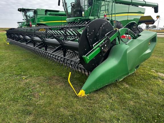 Image of John Deere RD35F Primary image