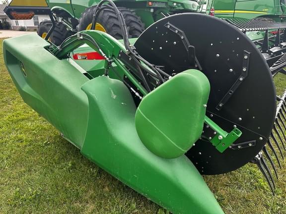 Image of John Deere RD35F equipment image 4