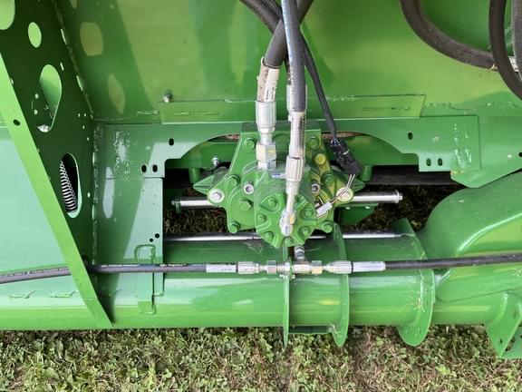 Image of John Deere RD35F equipment image 3