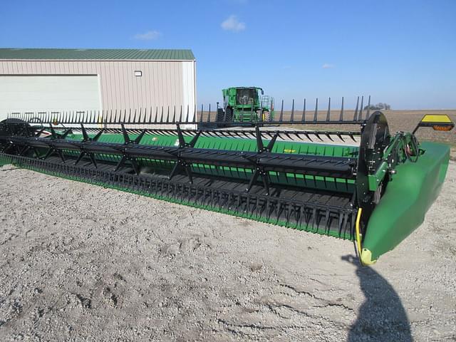 Image of John Deere RD35F equipment image 1