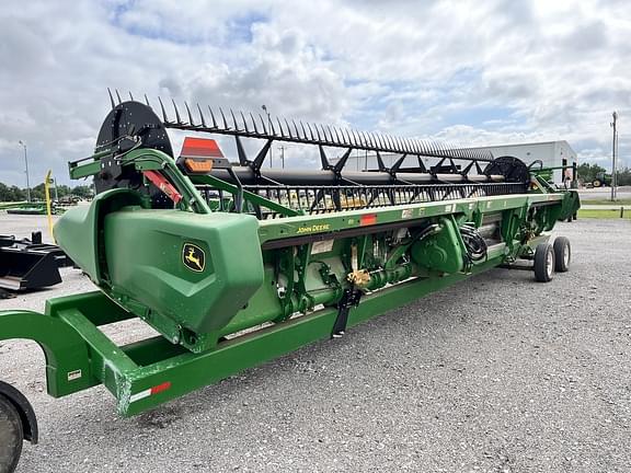 Image of John Deere RD35F equipment image 2