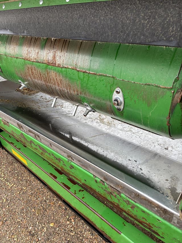 Image of John Deere RD35F equipment image 4