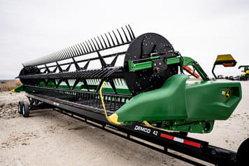 Main image John Deere RD35F