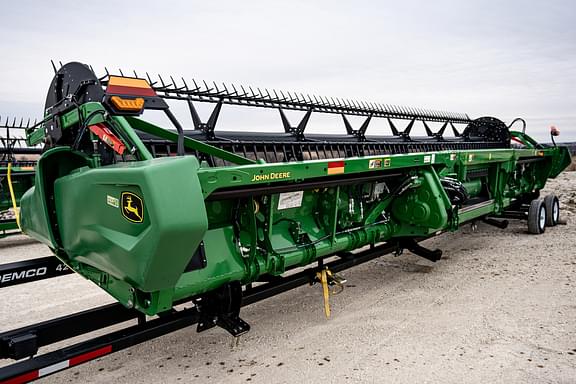 Image of John Deere RD35F equipment image 1