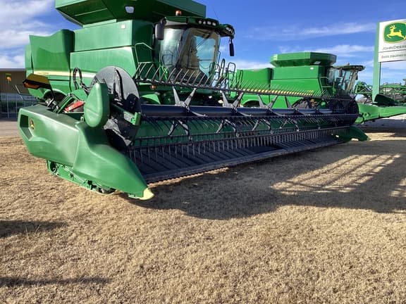 Image of John Deere RD35F Image 0