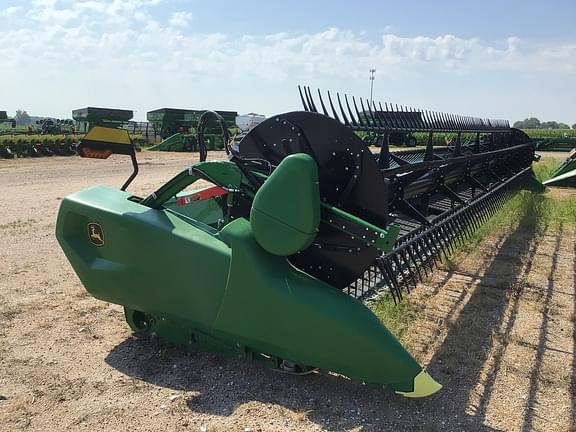 Image of John Deere RD35F equipment image 1