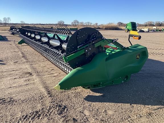 Image of John Deere RD35F Primary image