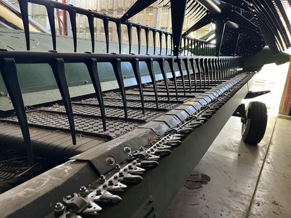 Image of John Deere RD40F equipment image 4