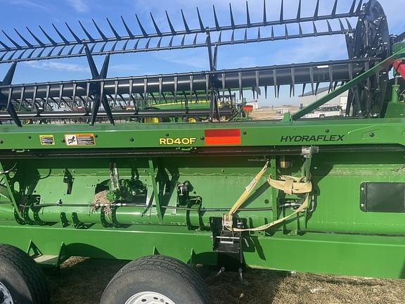 Image of John Deere RD40F equipment image 4