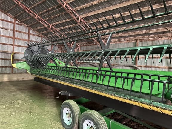 Image of John Deere RD40F equipment image 2