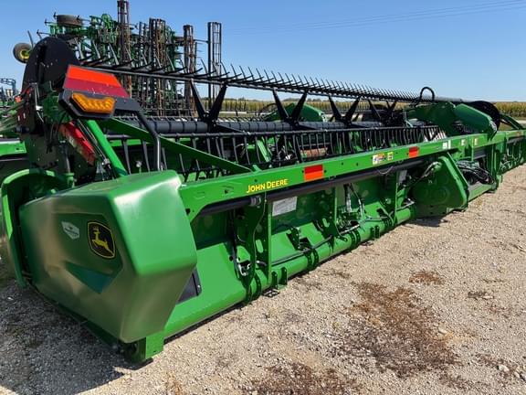 Image of John Deere RD40F equipment image 1