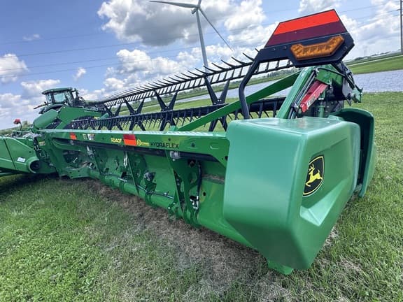 Image of John Deere RD40F equipment image 2