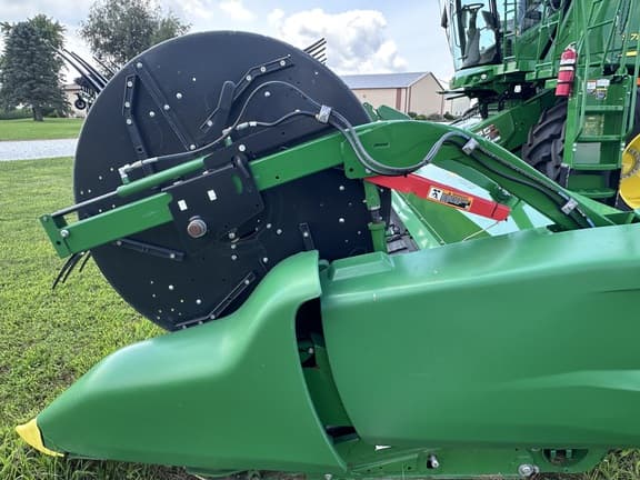 Image of John Deere RD40F equipment image 4