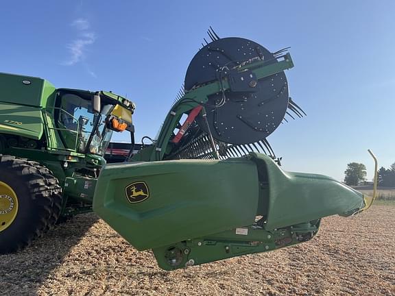 Image of John Deere RD40F equipment image 3