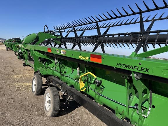 Image of John Deere RD40F equipment image 2