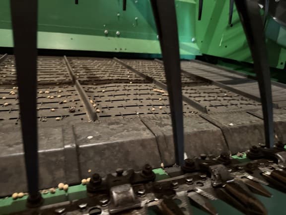 Image of John Deere RD40F equipment image 4