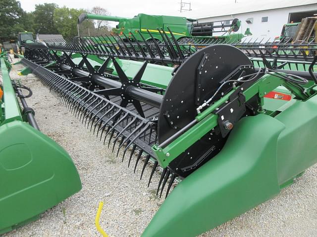 Image of John Deere RD40F equipment image 1