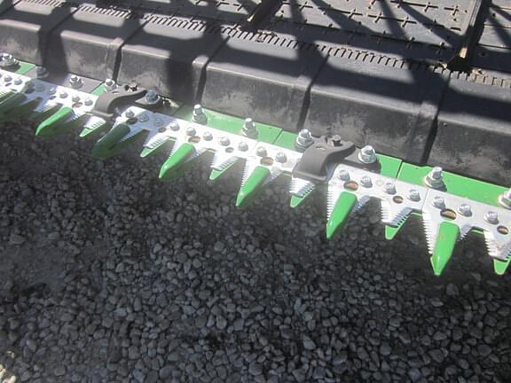 Image of John Deere RD40F equipment image 4
