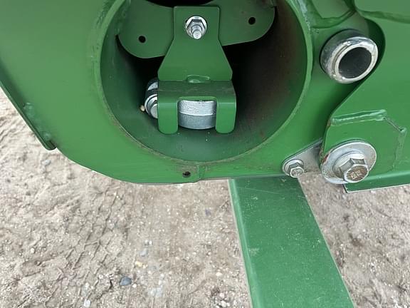 Image of John Deere RD40F equipment image 4