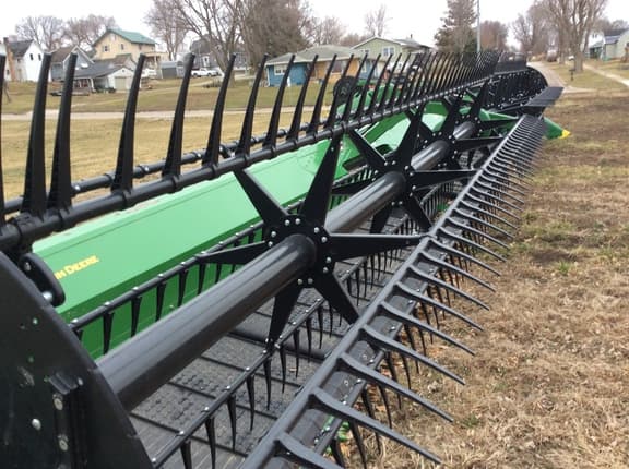 Image of John Deere RD40F equipment image 2