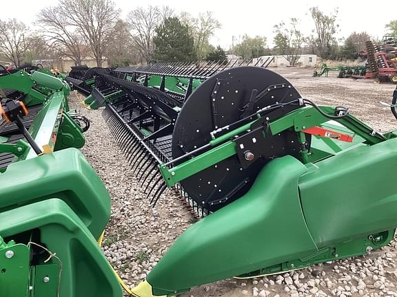 Image of John Deere RD40F equipment image 1