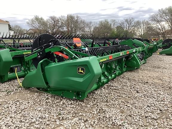 Image of John Deere RD40F equipment image 3