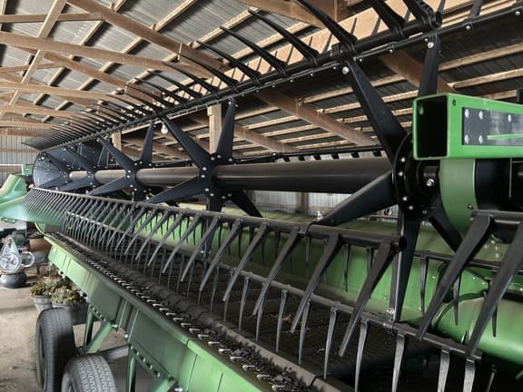 Image of John Deere RD40F equipment image 4