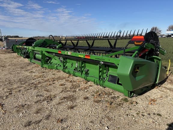 Image of John Deere RD40F equipment image 2